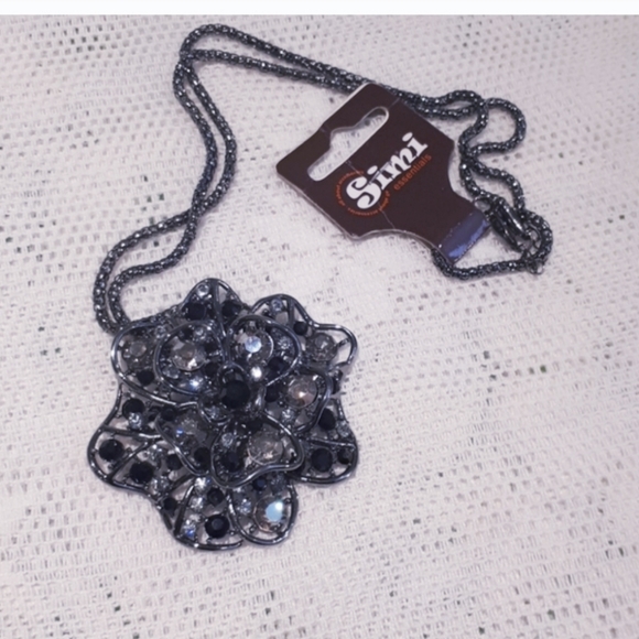 Two Necklaces - Picture 5 of 11